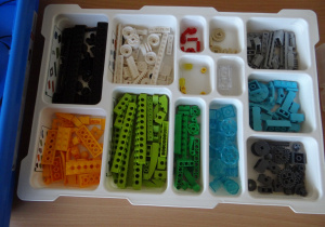 Pudełko z klockami lego
