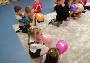 konkurs szybkiego dmuchania baloników
