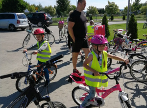 Wycieczka rowerowa - Piknik rodzinny Pszczółek