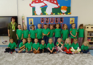 21 Krasnale w Dniu Jabłka