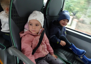 02 Dzieci w autobusie
