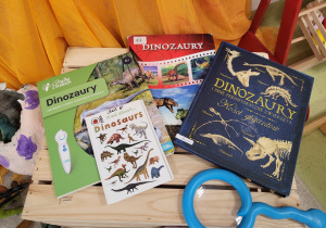 Książki o dinozaurach