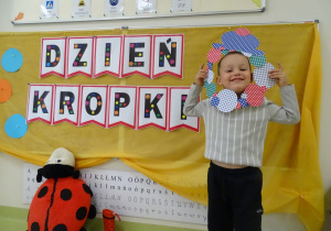 51 Chłopiec w kapeluszu z kropek