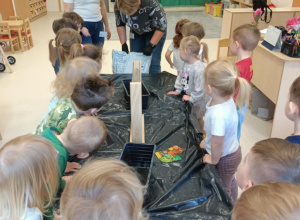 Projekt edukacyjny "Kolorowa kuchnia - zdrowe jedzenie dla małych odkrywców"- Wiosna