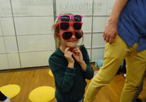 zabawa chustą