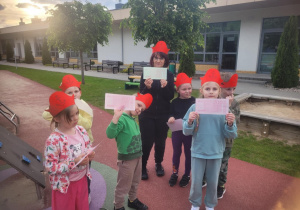wspólne zdjęcie czerwoni