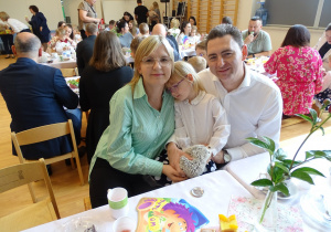 Alicja z rodzicami