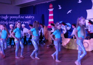 dzieci tancza