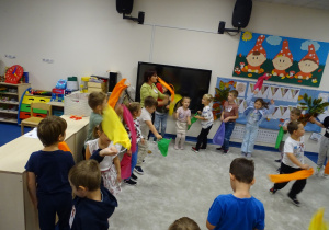 07 Zabawy przy muzyce