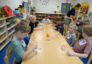 16 Wspólny poczęstunek