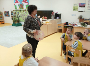 Jesienny sok owocowy- Jeżyki