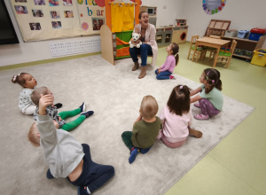 Logopedyczny projekt zabiera Żabki do teatru