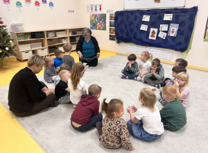 Dyskusyjny Klub Książki- Jeżyki- grudzień