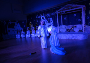 Scena w której archanioł Gabriel objawia się Maryi