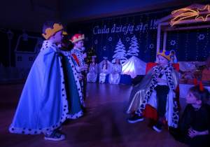 Scena z wizyty trzech króli u Heroda