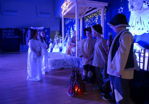 Scena rozmowa aniołów z pastuszkami