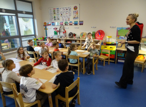 Warsztaty z Pleciugą - upominek dla babci i dziadka grupa "Sówki"