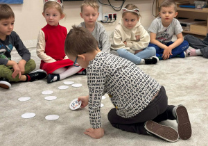 Chłopiec szuka pary