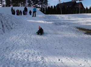 "Hu hu ha nasza zima zła..." zabawy na śniegu