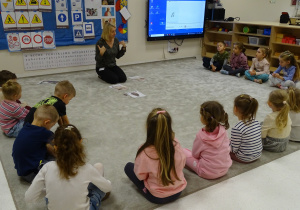 05 Dzieci słuchają o smutku