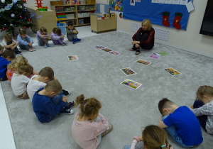 09 Dzieci podczas wspólnych działań związanych z emocjami