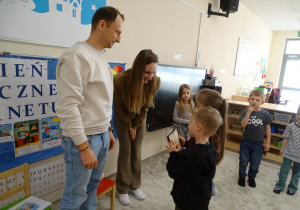 12 Dzieci dziękują rodzicom za spotkanie