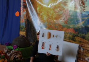 09 Dzieci podczas warsztatu o Życiu mrówek