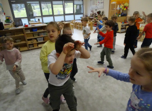 Projekt edukacyjny - Co łączy smoki z dinozaurami?