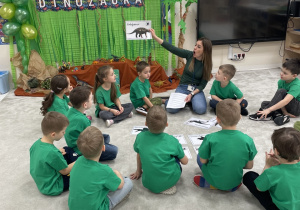 Utrwalenie wiedzy na temat wybranych dinozaurów.