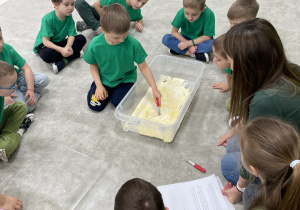 Zabawa w paleontologów.