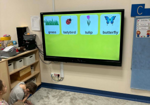 Dzieci poznają słownictwo