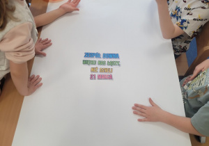 Tworzymy plakat o tym że więcej nas łączy niż dzieli z osobami z zespołem downa