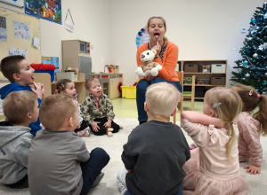 Żabki witają z Lulusiem Nowy Rok