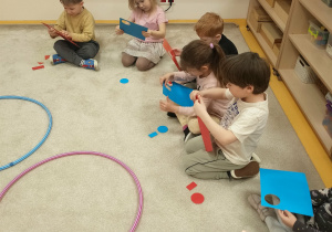 zabawy z figurami geometrycznymi