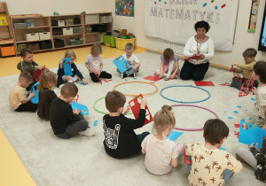 zabawy z figurami geometrycznymi