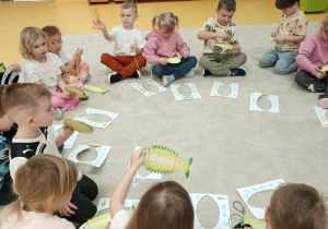 eksperyment z rybą i sznurkiem