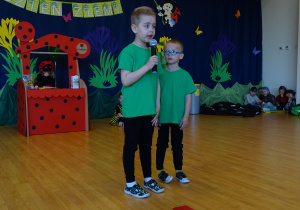 02 Narratorzy recytują wiersze