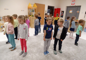 08 Dzieci podczas zabawy o emocji z Wyspy Wstrętu