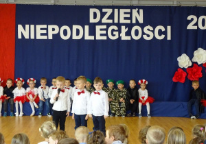 Chłopcy opowiadają z Polsce